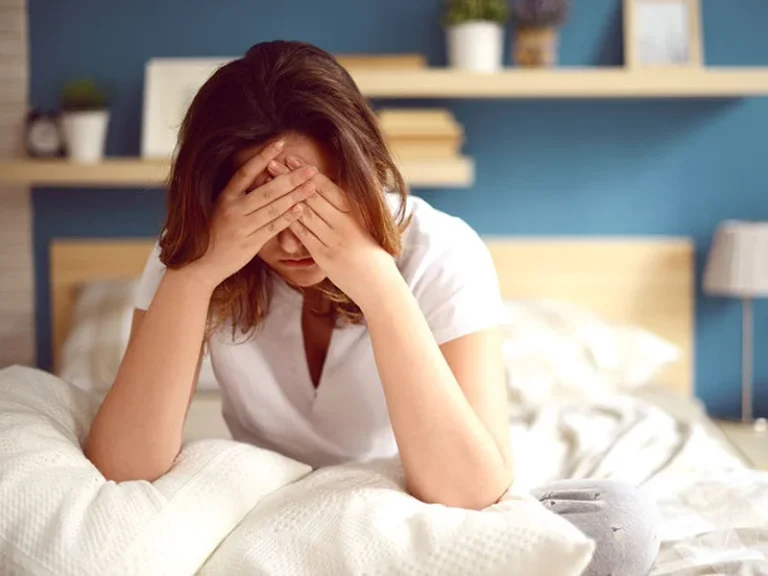 Cơ thể thường xuyên mệt mỏi – Đừng chỉ nghĩ đến việc “uống gì cho khỏe”